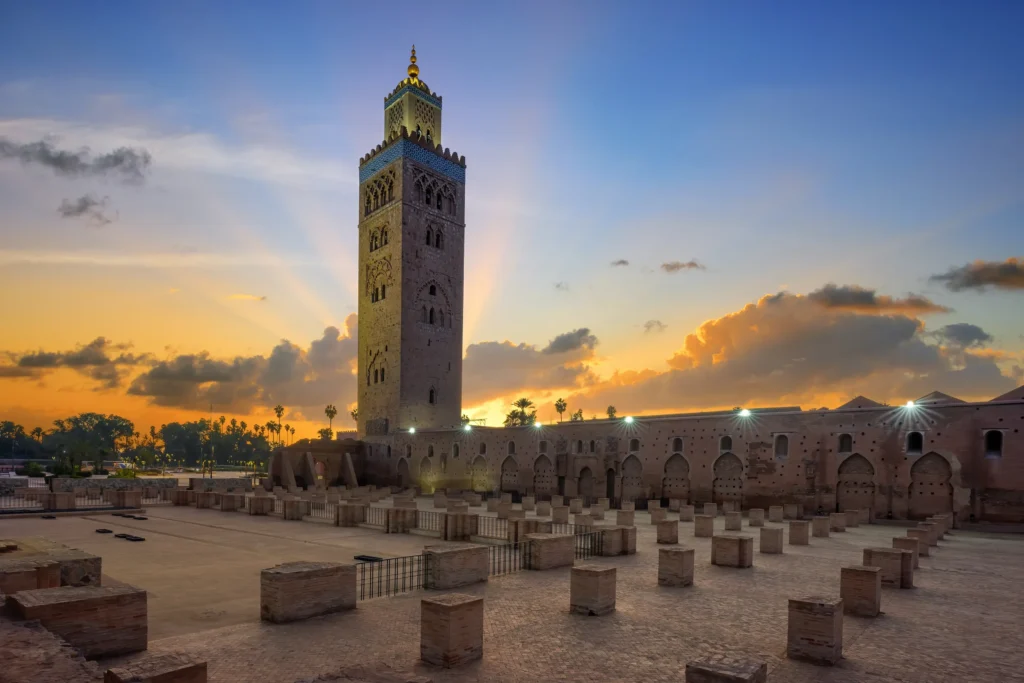 Marrakech. Le Città Imperiali: Cuori Pulsanti di Storia e Cultura